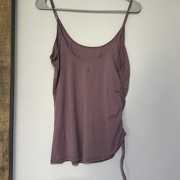 Lululemon tank top size 4 - Picture 4 of 8